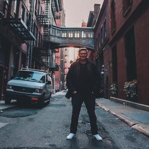 Meet your Posher, Robert